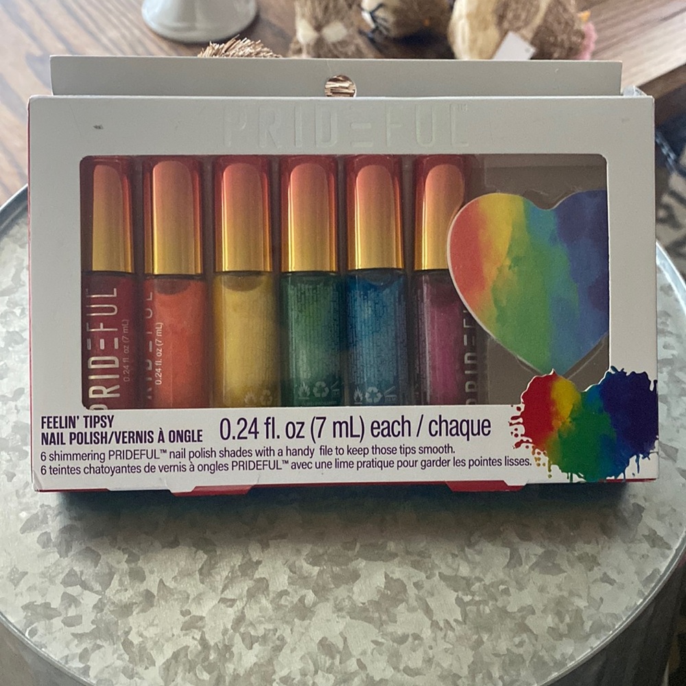 New FEELIN' TIPSY 6 shimmering PRIDEFUL shades with a handy file. Brand:Generic